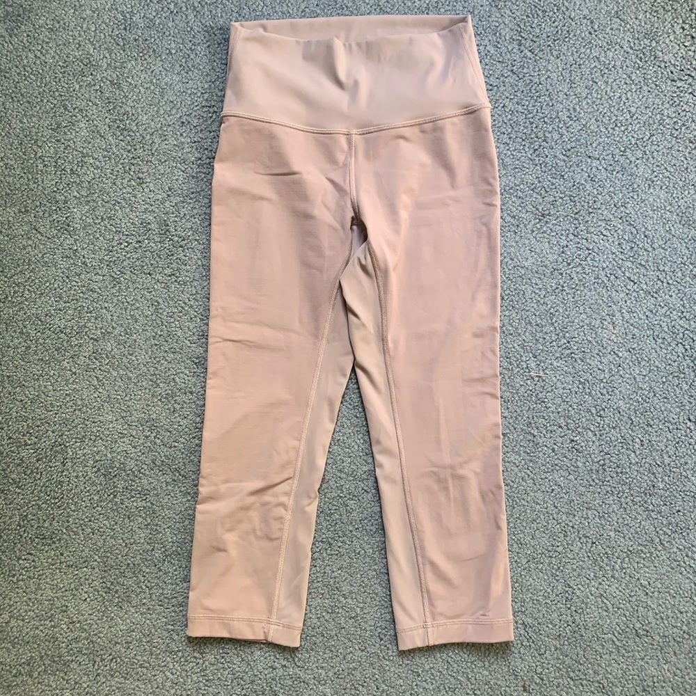 Lululemon Capri leggings, Size 6.
